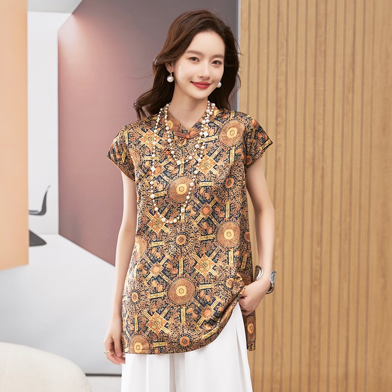 Shirts - Blusa Feminina de Manga Curta com